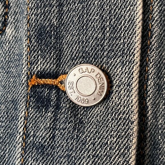 GAP Denim Jacket Size S - Picture 5 of 9